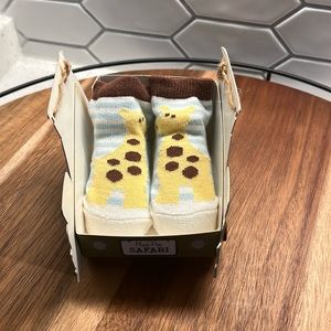 👙🕶️🌞Mud Pie Safari socks👙🕶️🌞2 for 12.00